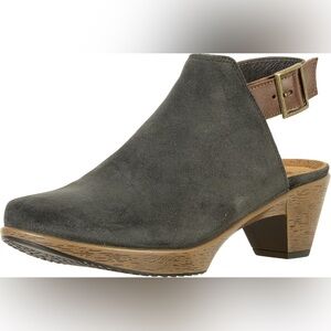 NAOT Footwear's Women's Upgrade Oily Midnight Suede/Walnut Leather Clog